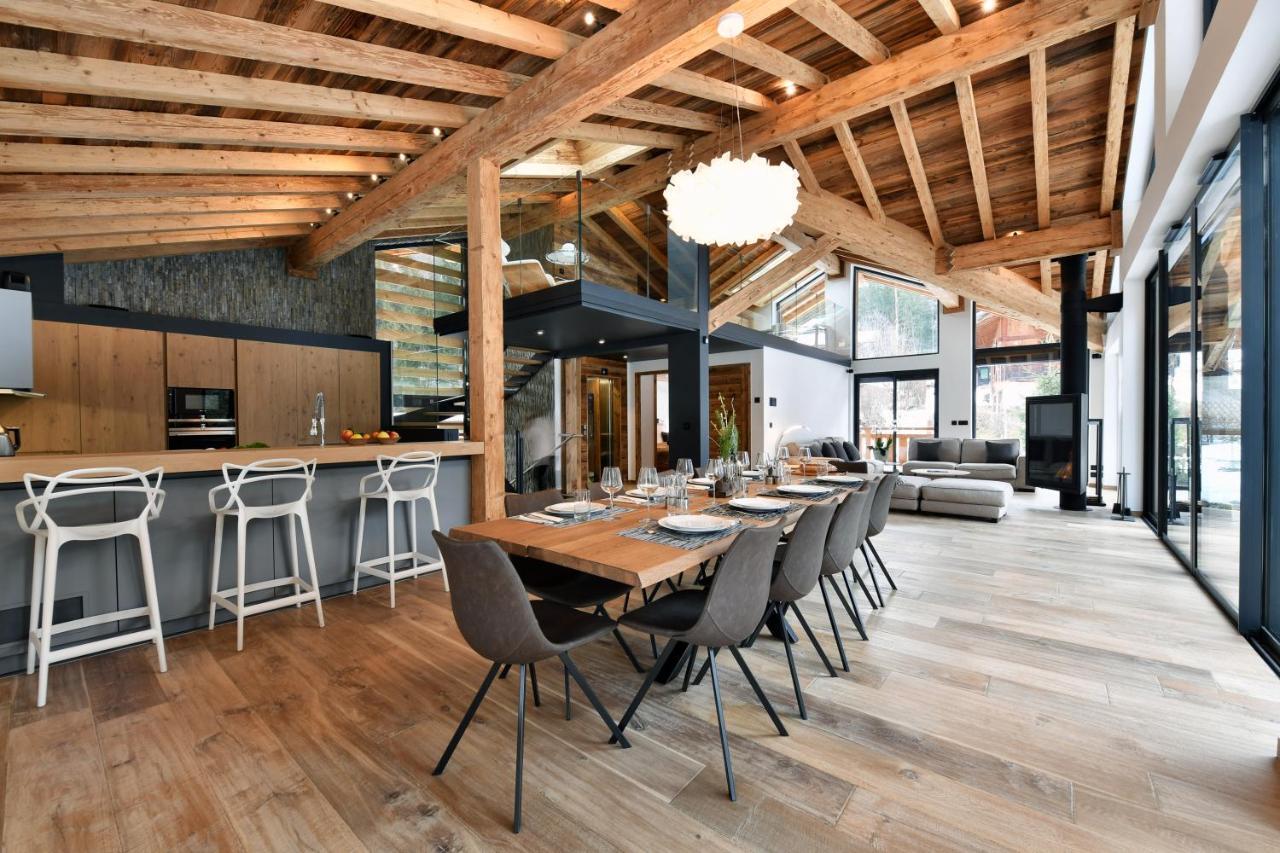 Chalet Black Squirrel Chalet