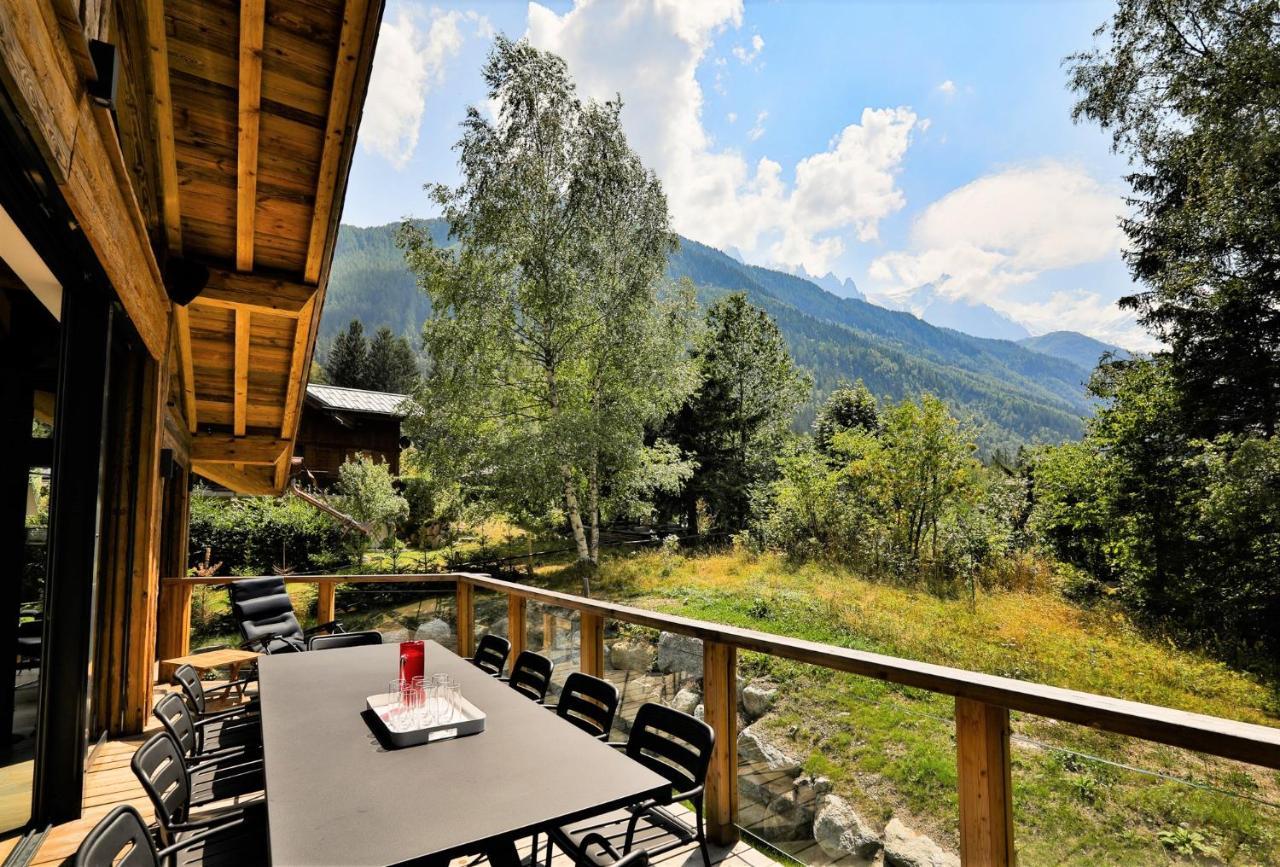 Chalet Black Squirrel Chalet